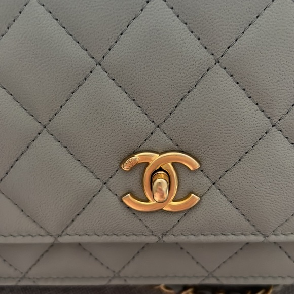 Chanel grey wallet on chain. Straight from Dubai Mall. Hard to find. Sold out - Picture 10 of 12